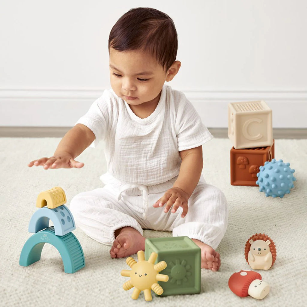 Itzy Ritzy Sensory Roto Blocks Set of 10 – Babyrama.ca