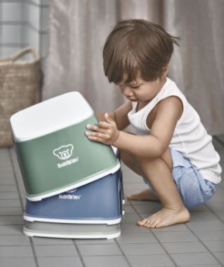 BABYBJÖRN Safe Step Stool - Deep Green/White