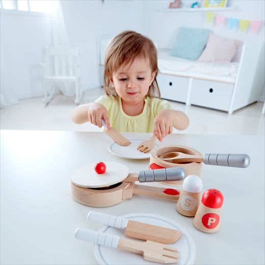 Hape Cook Serve Set E3150