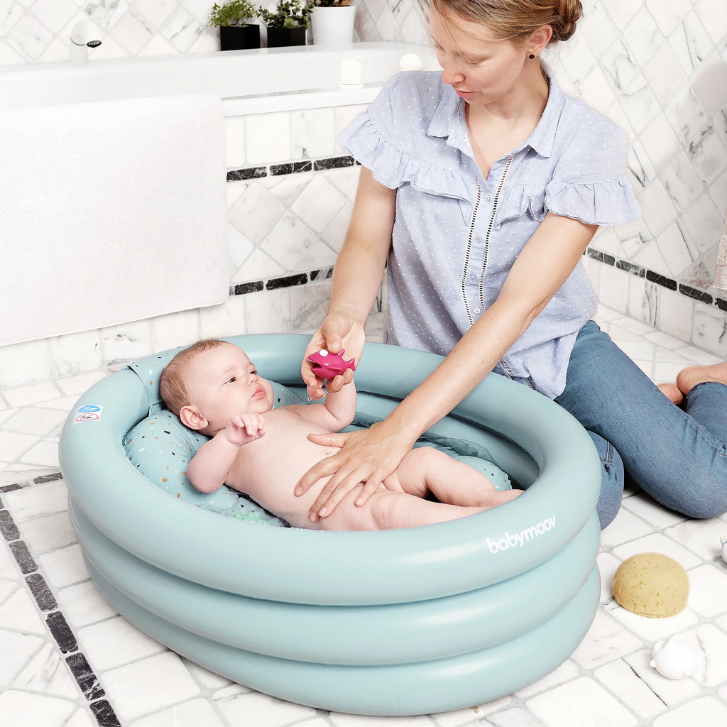 Babymoov Adaptable Inflatable Bathtub - Aqua Dots