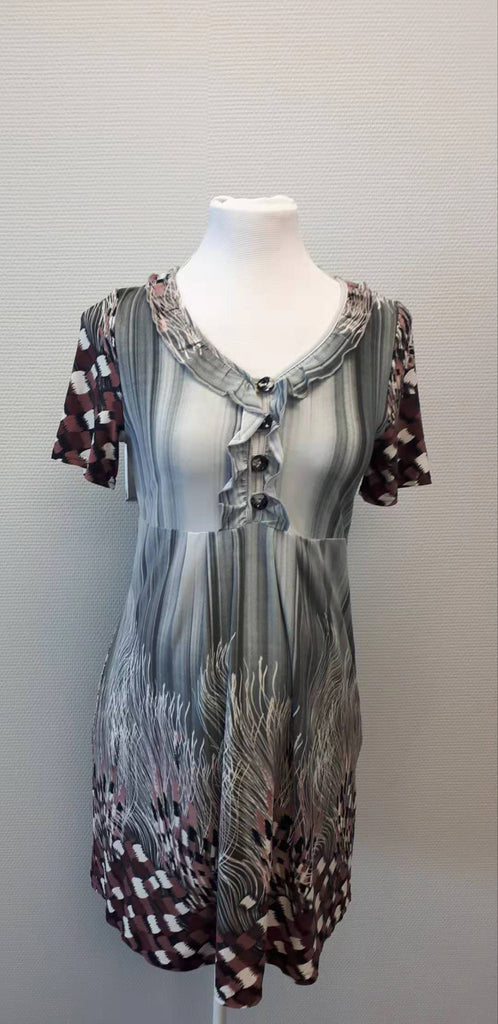 Sofi Co Ruffle Collar Short Sleeve Dress - Grey/Burgundy