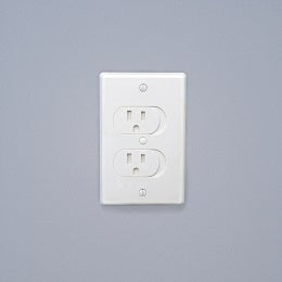 Qdos Universal Self Closing Outlet Cover - White 3PK (17-11005)